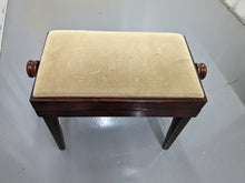Load image into Gallery viewer, YAMAHA CLAVINOVA CVP-307 DIGITAL PIANO ARRANGER + STOOL IN MAHOGANY STOCK #23136