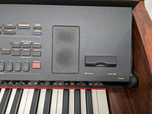 Load image into Gallery viewer, YAMAHA CLAVINOVA CVP-307 DIGITAL PIANO ARRANGER + STOOL IN MAHOGANY STOCK #23136