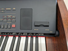 Load image into Gallery viewer, Yamaha Clavinova CVP-305 Digital Piano / arranger in mahogany stock nr 23158
