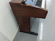 Load image into Gallery viewer, Yamaha Clavinova CVP-305 Digital Piano / arranger in mahogany stock nr 23158