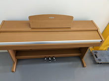 Load image into Gallery viewer, Yamaha Arius YDP-131 Digital Piano in cherry / light oak finish stock nr 23162