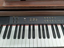 Load image into Gallery viewer, Yamaha Clavinova CLP-860 Digital Piano in mahogany finish stock # 23172