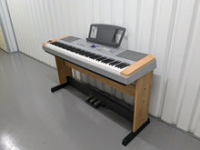 Load image into Gallery viewer, Yamaha DGX-640 88 Key Weighted Keys Portable Grand, stand +3 pedal stock # 23190