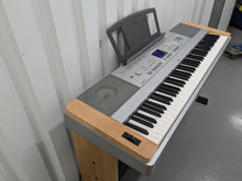 Load image into Gallery viewer, Yamaha DGX-640 88 Key Weighted Keys Portable Grand, stand +3 pedal stock # 23190