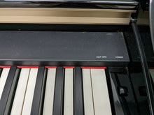 Load image into Gallery viewer, YAMAHA CLAVINOVA CLP-370PE DIGITAL PIANO + STOOL IN GLOSSY BLACK stock nr 23186