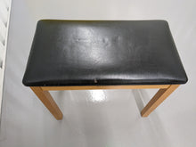 Load image into Gallery viewer, Yamaha Arius YDP-131 Digital Piano and stool cherry wood finish stock nr 23187