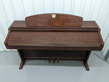 Load image into Gallery viewer, YAMAHA CLAVINOVA CLP-950 Digital Piano in mahogany stock nr 23124