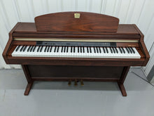 Load image into Gallery viewer, YAMAHA CLAVINOVA CLP-950 Digital Piano in mahogany stock nr 23124