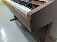 Load image into Gallery viewer, YAMAHA CLAVINOVA CLP-950 Digital Piano in mahogany stock nr 23124