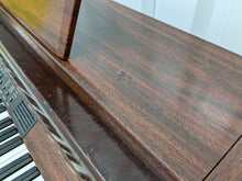 Load image into Gallery viewer, YAMAHA CLAVINOVA CLP-950 Digital Piano in mahogany stock nr 23124