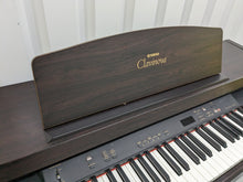 Load image into Gallery viewer, Yamaha Clavinova CLP-820 Digital Piano in dark rosewood stock nr 23204