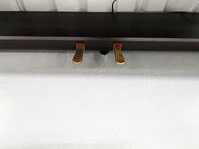 Load image into Gallery viewer, Yamaha Clavinova CLP-820 Digital Piano in dark rosewood stock nr 23204