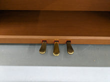Load image into Gallery viewer, Yamaha Clavinova CVP-301 Digital Piano / arranger in cherry wood stock # 23229