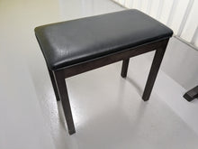 Load image into Gallery viewer, Yamaha Clavinova CVP-301 Digital Piano / arranger in rosewood. stock # 23275