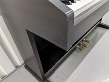 Load image into Gallery viewer, Yamaha Clavinova CVP-301 Digital Piano / arranger in rosewood. stock # 23275