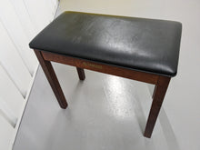Load image into Gallery viewer, Yamaha Clavinova CVP-305 Digital Piano arranger + stool in mahogany stock #23298