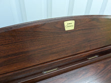 Load image into Gallery viewer, Yamaha Clavinova CVP-205 in mahogany with big speakers in base stock nr 23297