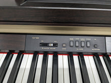 Load image into Gallery viewer, Yamaha Clavinova CLP-920 Digital Piano in dark rosewood stock nr 23315