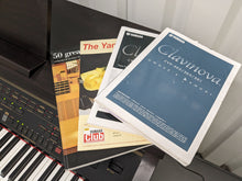 Load image into Gallery viewer, Yamaha Clavinova CVP-301 Digital Piano / arranger in rosewood. stock # 23344