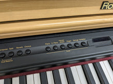 Load image into Gallery viewer, Roland HP-3E Digital Piano and stool in light oak finish Stock nr 23375
