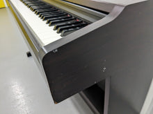Load image into Gallery viewer, Yamaha Arius YDP-131 Digital Piano in rosewood finish stock nr 23381