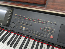 Load image into Gallery viewer, Yamaha Clavinova CVP-305 Digital Piano arranger in mahogany stock #23400