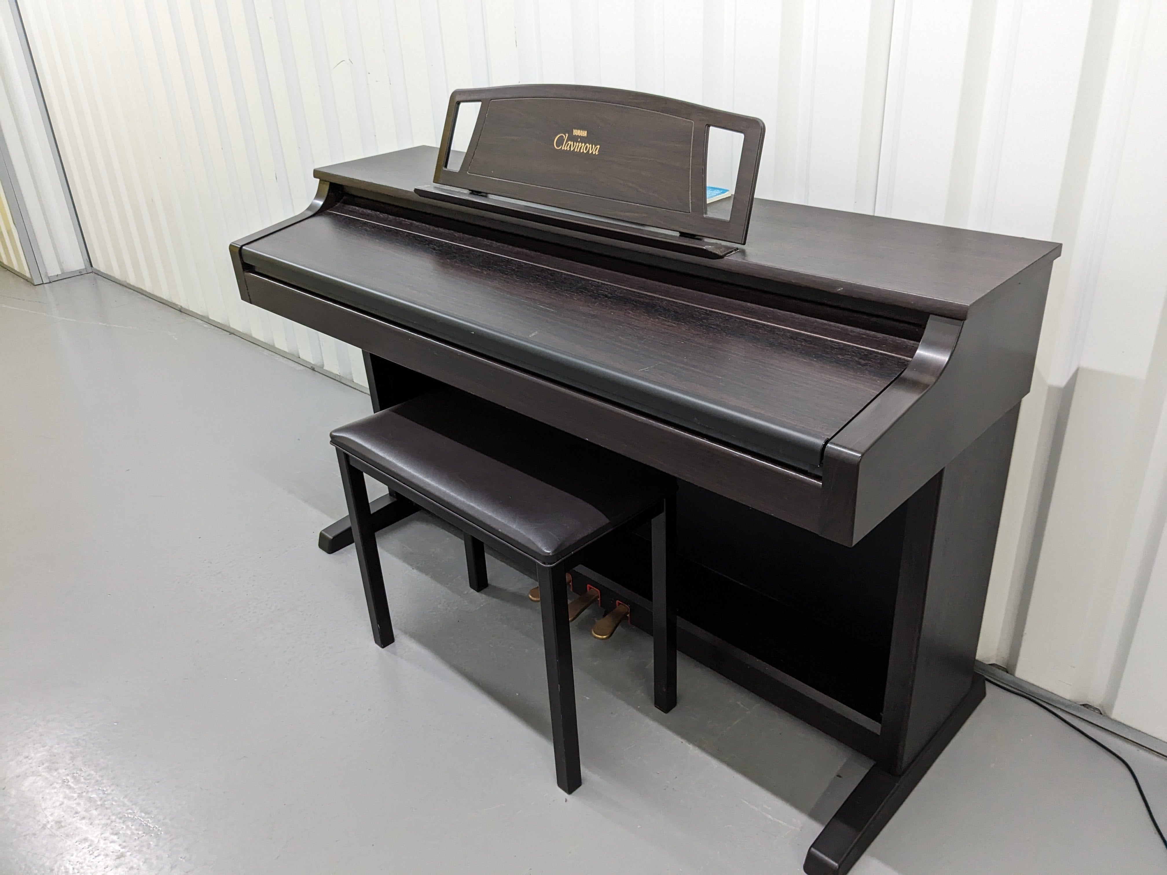 Yamaha Clavinova CLP-511 Digital Piano and stool in rosewood stock # 2