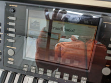Load image into Gallery viewer, YAMAHA CLAVINOVA CVP-307 DIGITAL PIANO ARRANGER IN ROSEWOOD STOCK #23394