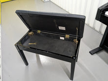 Load image into Gallery viewer, Yamaha Clavinova CLP-330PE glossy black polished ebony Piano stock #23464