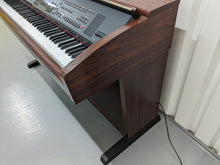 Load image into Gallery viewer, Yamaha Clavinova CVP-305 Digital Piano / arranger in mahogany stock nr 23477