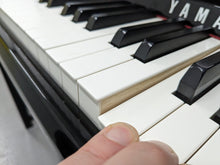 Load image into Gallery viewer, Yamaha Clavinova CLP-685 digital piano and stool in glossy black polished ebony stock number 23491
