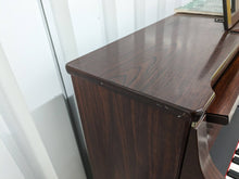 Load image into Gallery viewer, Yamaha Clavinova CLP-880 digital piano and stool in mahogany finish stock number 23492