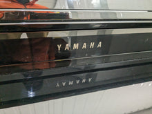 Load image into Gallery viewer, Yamaha Clavinova CLP-545PE in Polished Ebony glossy black + stool stock nr 23502
