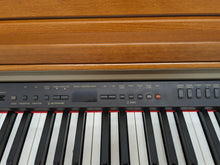 Load image into Gallery viewer, Yamaha Clavinova CLP-950 Digital Piano in cherry wood / light oak stock nr 24070