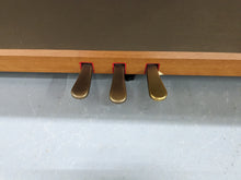 Load image into Gallery viewer, Yamaha Clavinova CLP-950 Digital Piano in cherry wood / light oak stock nr 24070