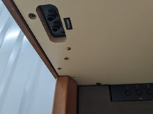 Load image into Gallery viewer, Yamaha Clavinova CLP-950 Digital Piano in cherry wood / light oak stock nr 24070