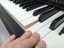 Load image into Gallery viewer, YAMAHA CLAVINOVA CVP-509 DIGITAL PIANO + STOOL IN DARK ROSEWOOD stock #24081