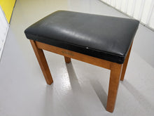 Load image into Gallery viewer, Yamaha Clavinova CLP-970 Digital Piano and stool in cherry wood stock nr 24105