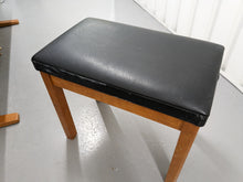 Load image into Gallery viewer, Yamaha Clavinova CLP-970 Digital Piano and stool in cherry wood stock nr 24105