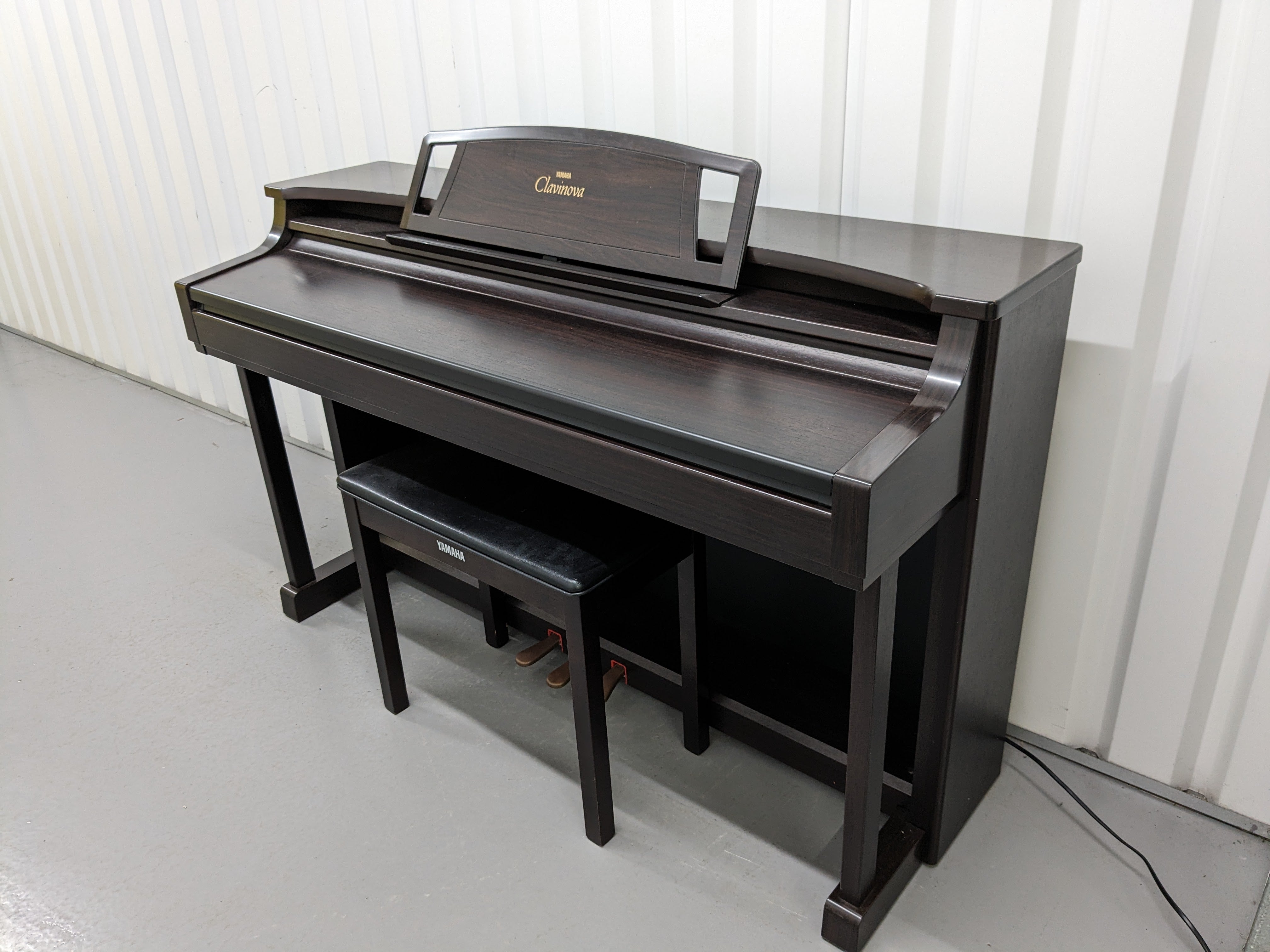 Yamaha Clavinova CLP-811 Digital Piano and stool in dark rosewood
