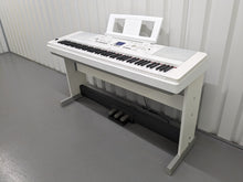 Load image into Gallery viewer, Yamaha DGX-650 white portable grand piano keyboard +stand +3 pedals stock #24124