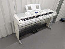 Load image into Gallery viewer, Yamaha DGX-650 white portable grand piano keyboard +stand +3 pedals stock #24124