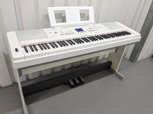 Load image into Gallery viewer, Yamaha DGX-650 white portable grand piano keyboard +stand +3 pedals stock #24124