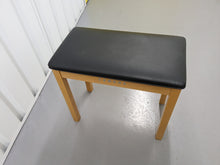 Load image into Gallery viewer, Yamaha Clavinova CLP-440 Digital Piano and stool in cherry wood stock no 24136
