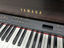 Load image into Gallery viewer, YAMAHA CLAVINOVA CLP-880 high end Digital Piano in rosewood Stock nr 24153