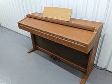 Load image into Gallery viewer, Yamaha Clavinova CLP-950 Digital Piano in cherry wood / light oak stock nr 24162