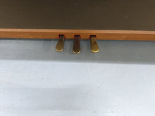 Load image into Gallery viewer, Yamaha Clavinova CLP-950 Digital Piano in cherry wood / light oak stock nr 24162