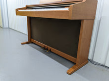 Load image into Gallery viewer, Yamaha Clavinova CLP-950 Digital Piano in cherry wood / light oak stock nr 24162
