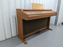 Load image into Gallery viewer, Yamaha Clavinova CLP-950 Digital Piano in cherry wood / light oak stock nr 24162