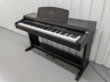 Load image into Gallery viewer, Yamaha Clavinova CLP-820 Digital Piano in dark rosewood stock nr 24168